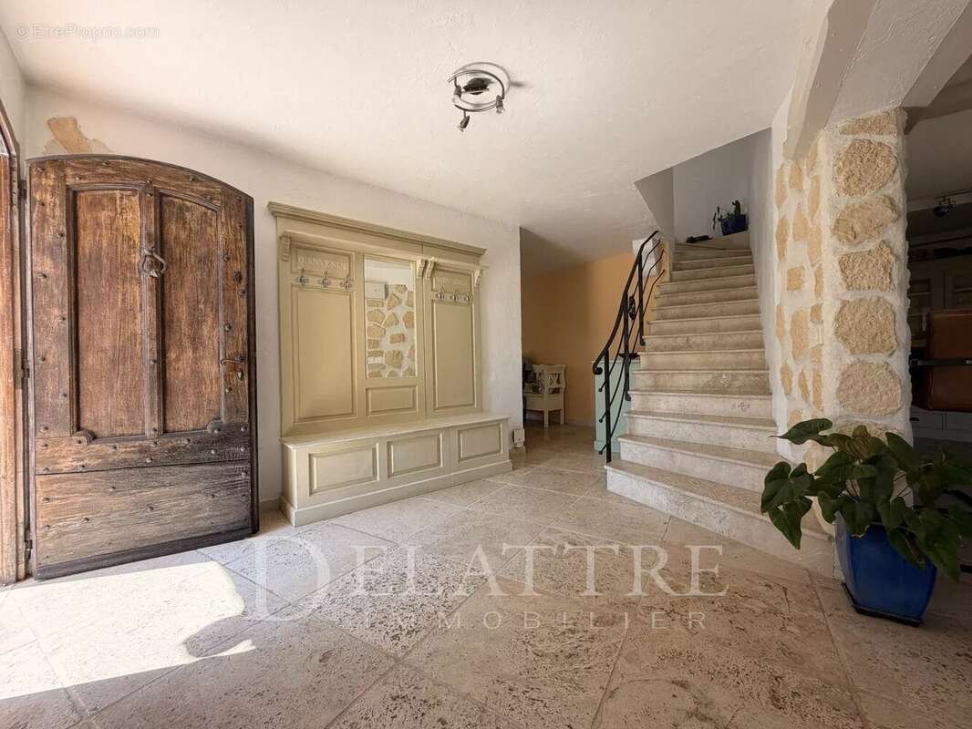 Maison à LE BAR-SUR-LOUP
