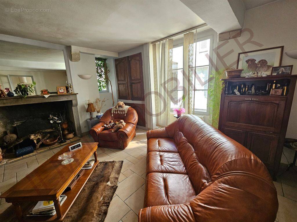 Maison à L'ISLE-SUR-SEREIN