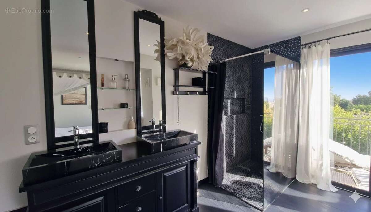 Maison à LA COLLE-SUR-LOUP