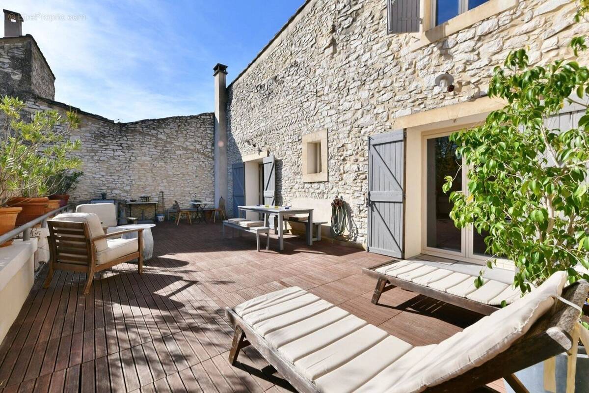 Maison à UZES