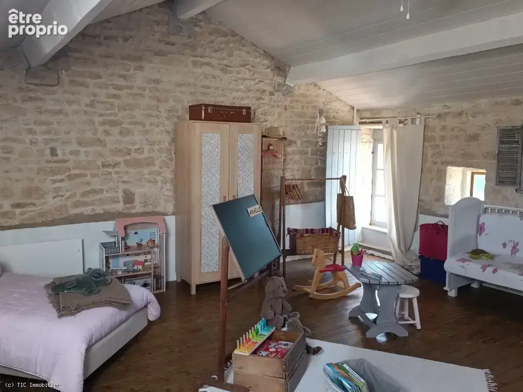 Belle Maison en Pierre avec Piscine, Dépendances et Jardin - photo 27
