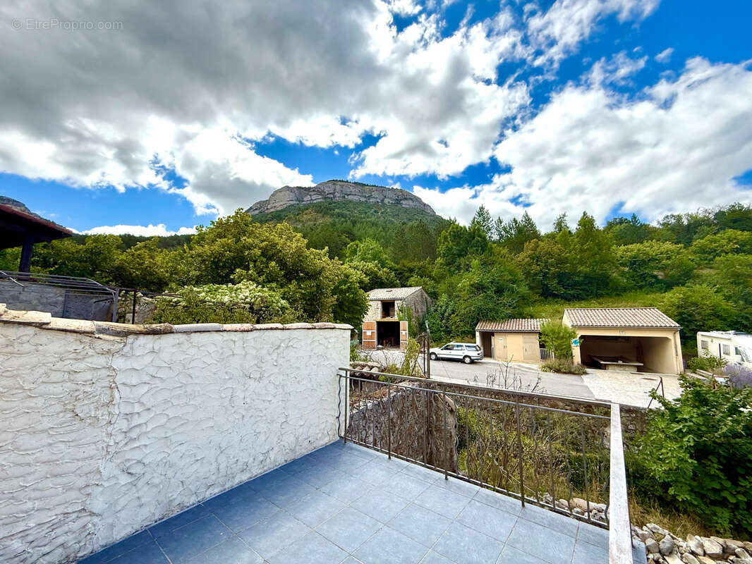 Remuzat - maison de village spacieuse / terrasse / jardinet - photo 4
