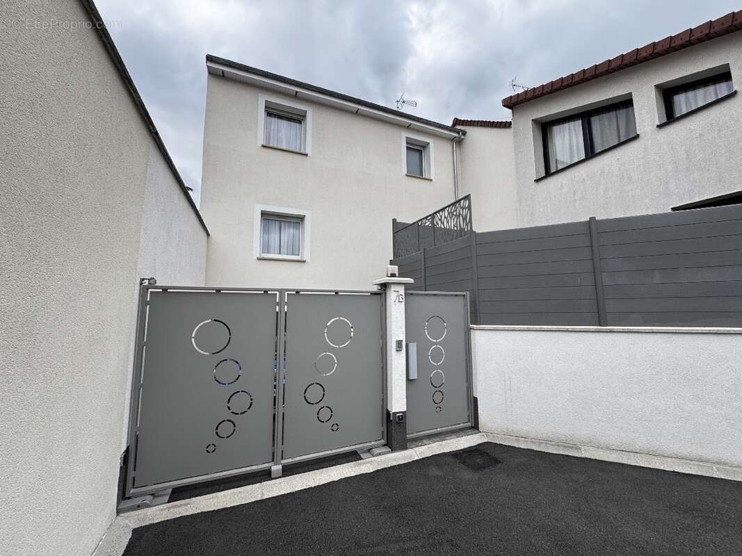 Maison à CHAMPIGNY-SUR-MARNE