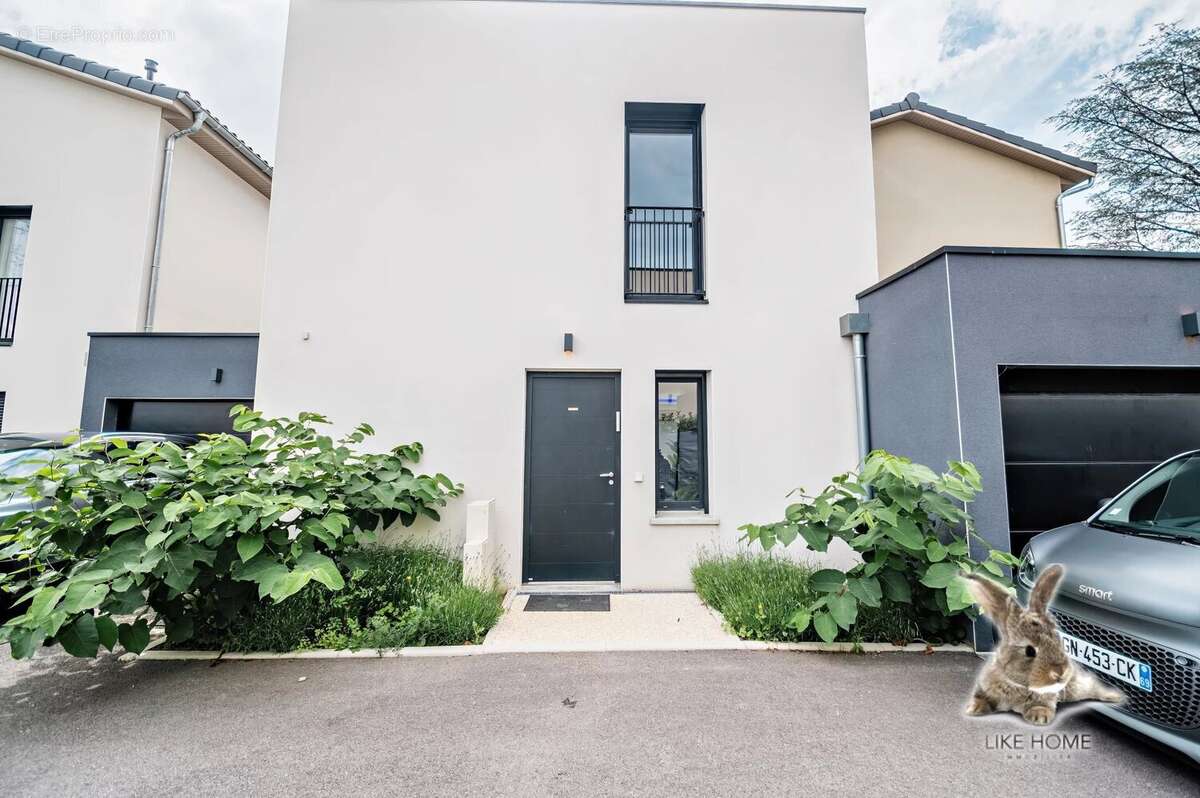 Maison à DARDILLY