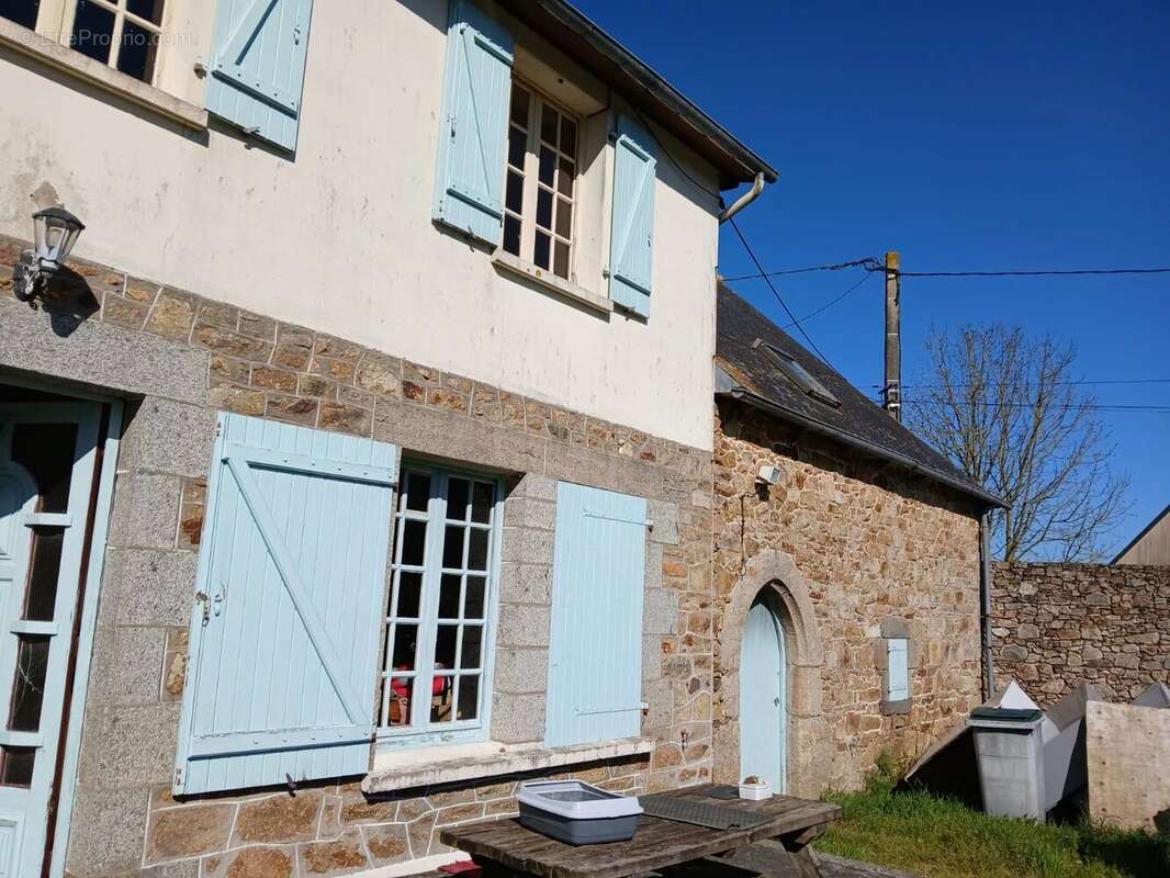 Maison à CHATELAUDREN