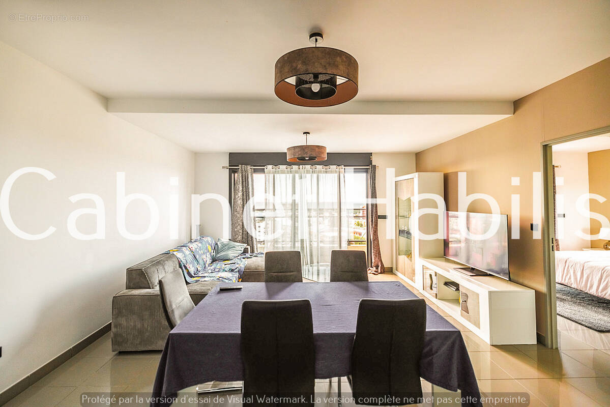 Photo Appartement à Saint-Denis au prix de 281 500€