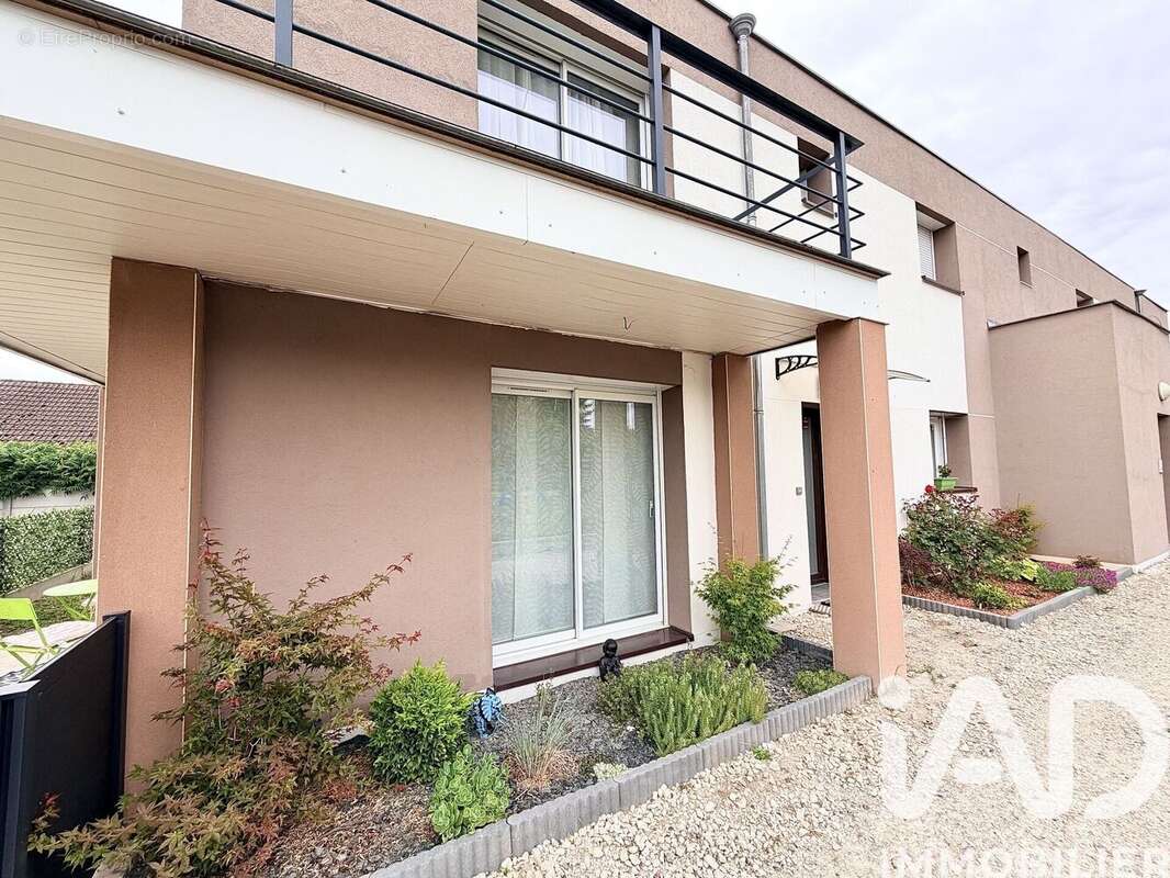 Appartement 85 m² à Villemandeur  - photo 2