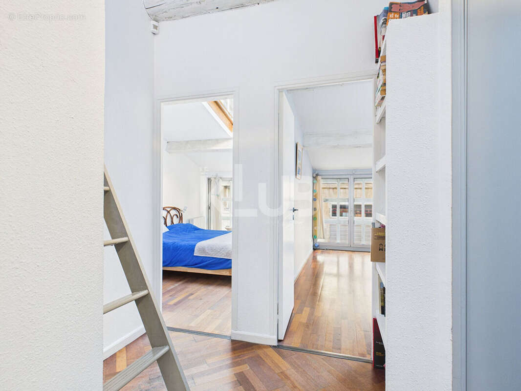 Appartement à MARSEILLE-6E