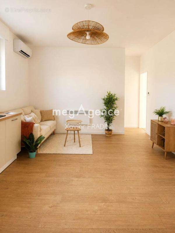 Appartement rénové avec véranda, sous-sol de 27m²et 100m² d' extérieur - photo 3