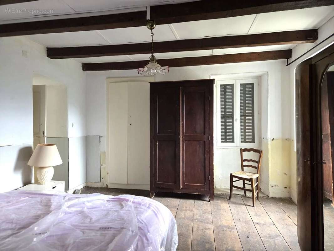 Appartement à AULLENE