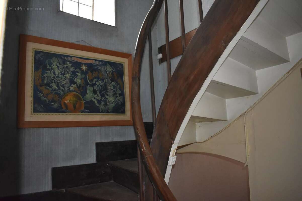Belle et grande maison familiale à rafraîchir - photo 31