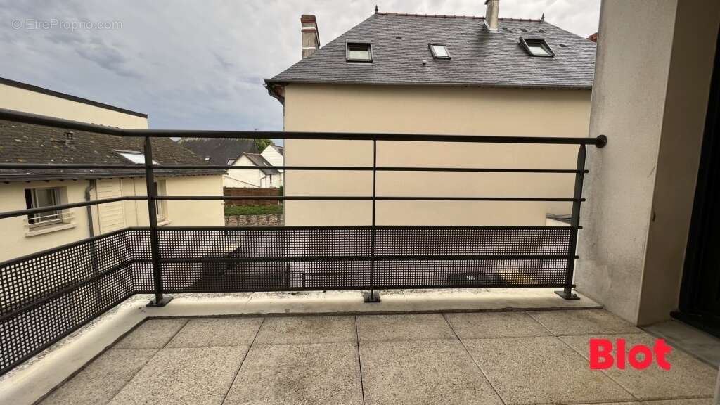 Appartement à ORGERES