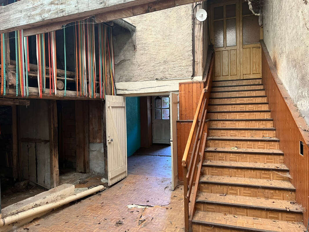 Maison à CLERVAL