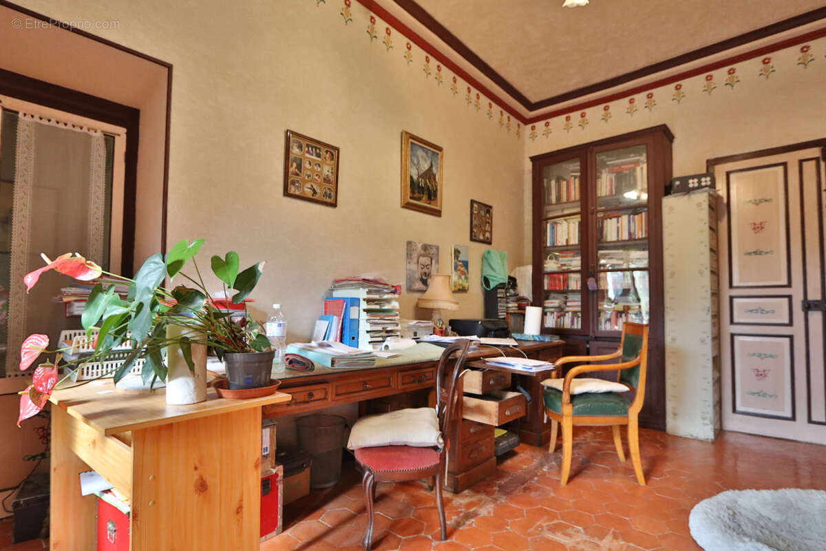 Maison à FONTCOUVERTE