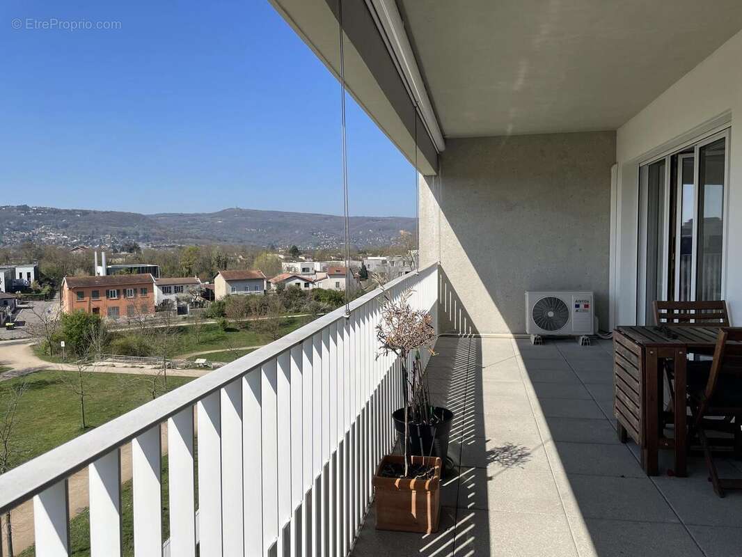 Photo 9 - Appartement à SATHONAY-CAMP