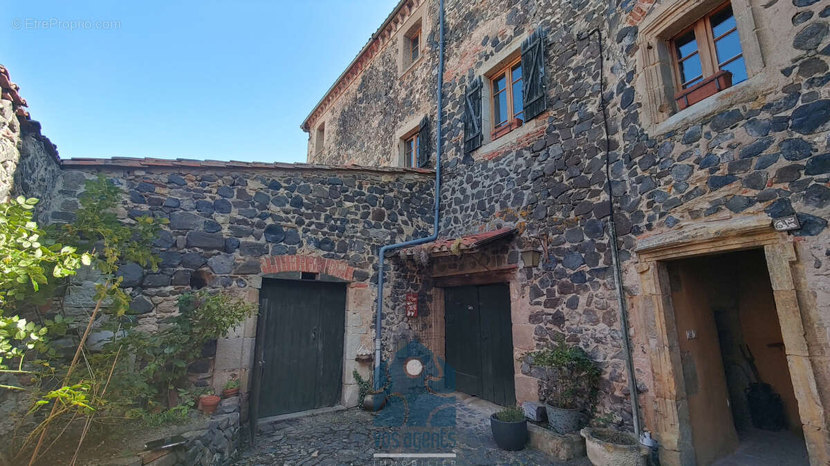 Maison à USSON