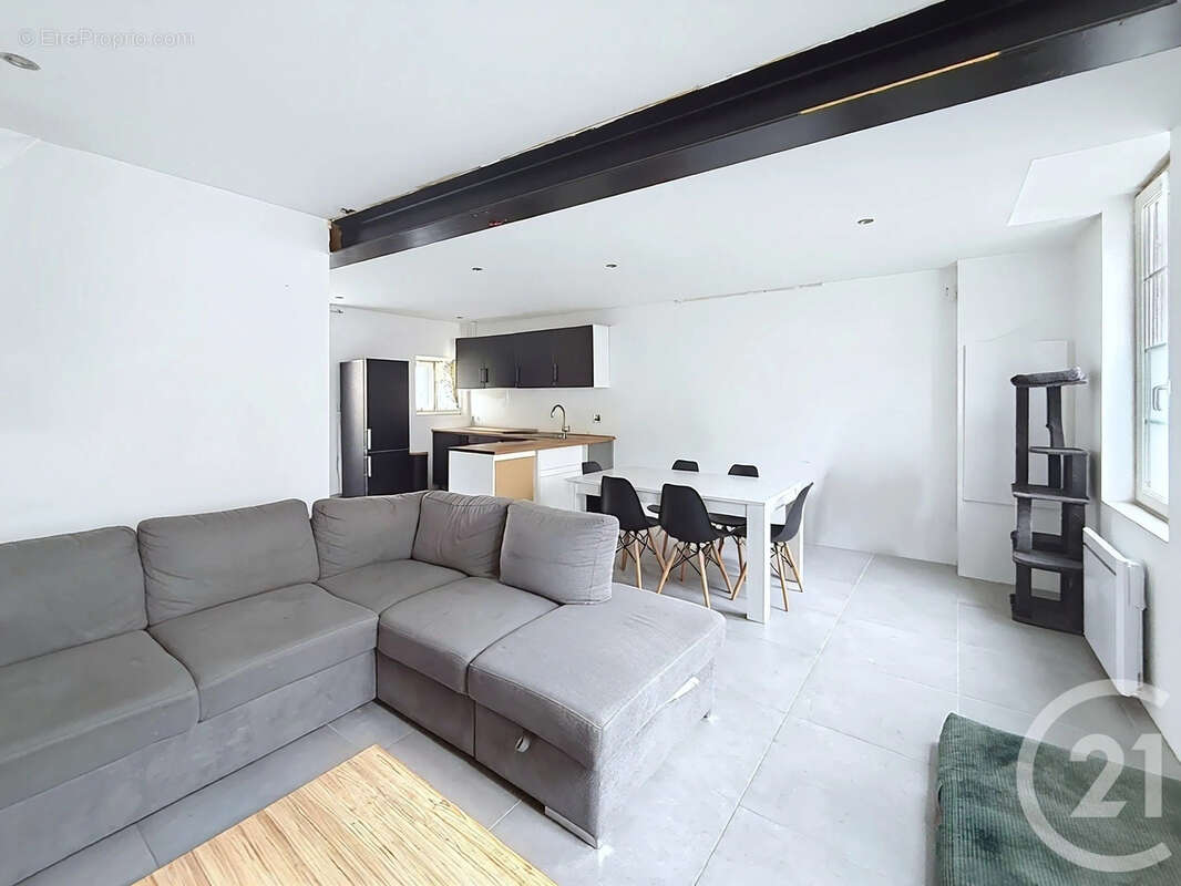 Maison à HIERSAC
