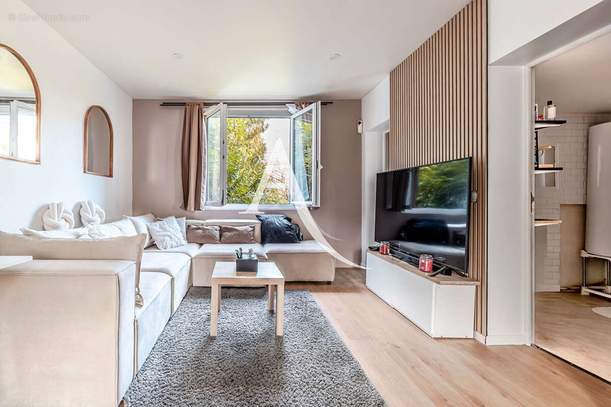 Maison à LIMEIL-BREVANNES