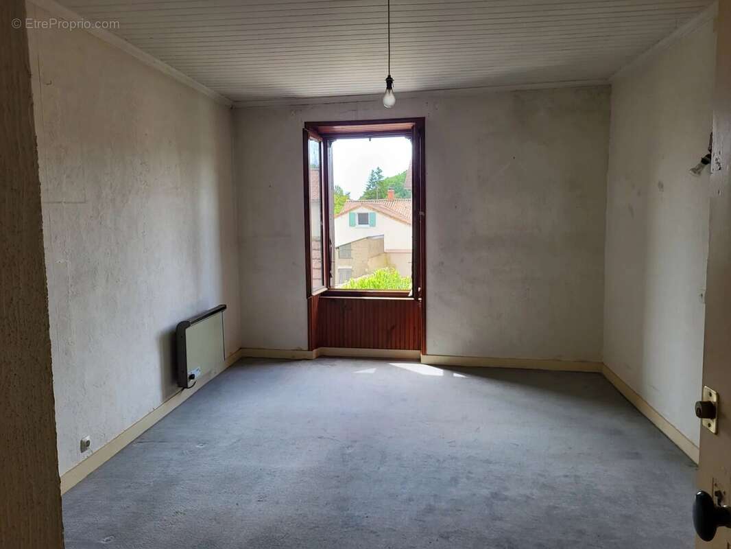 Projet de rénovation de trois chambres à une courte distance de la place de Saint Savin - photo 10