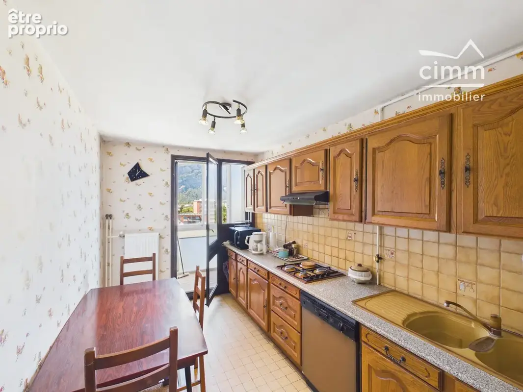 Appartement 4 pièces 80 m² à vendre à Fontaine (38600) - photo 4