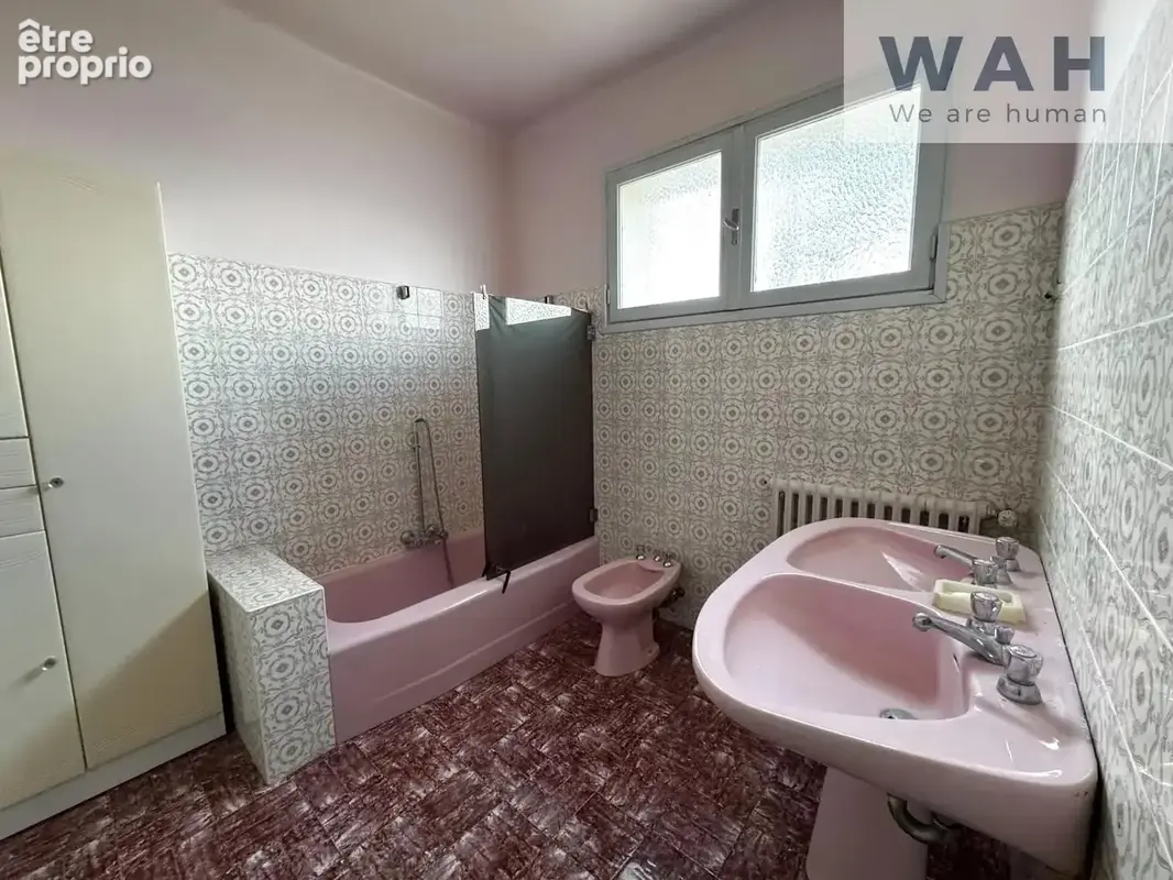 Appartement de type 4 à l' etage ( lot no2) copropriete de d - photo 7