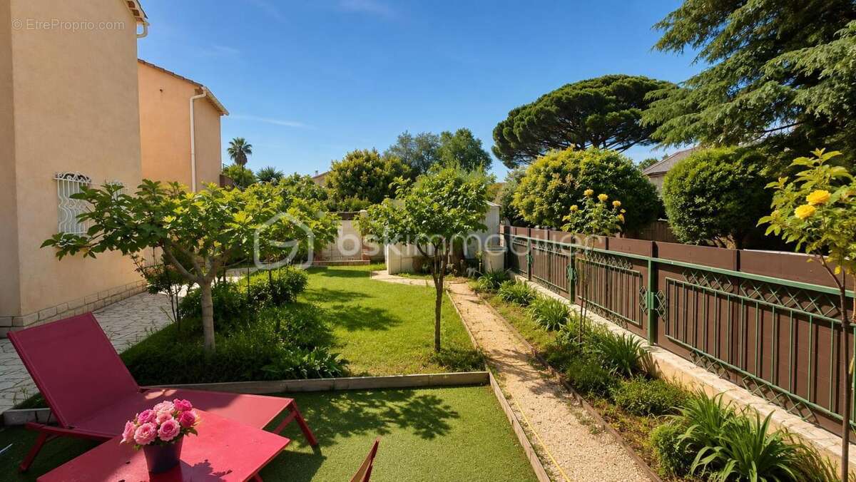 Maison à HYERES