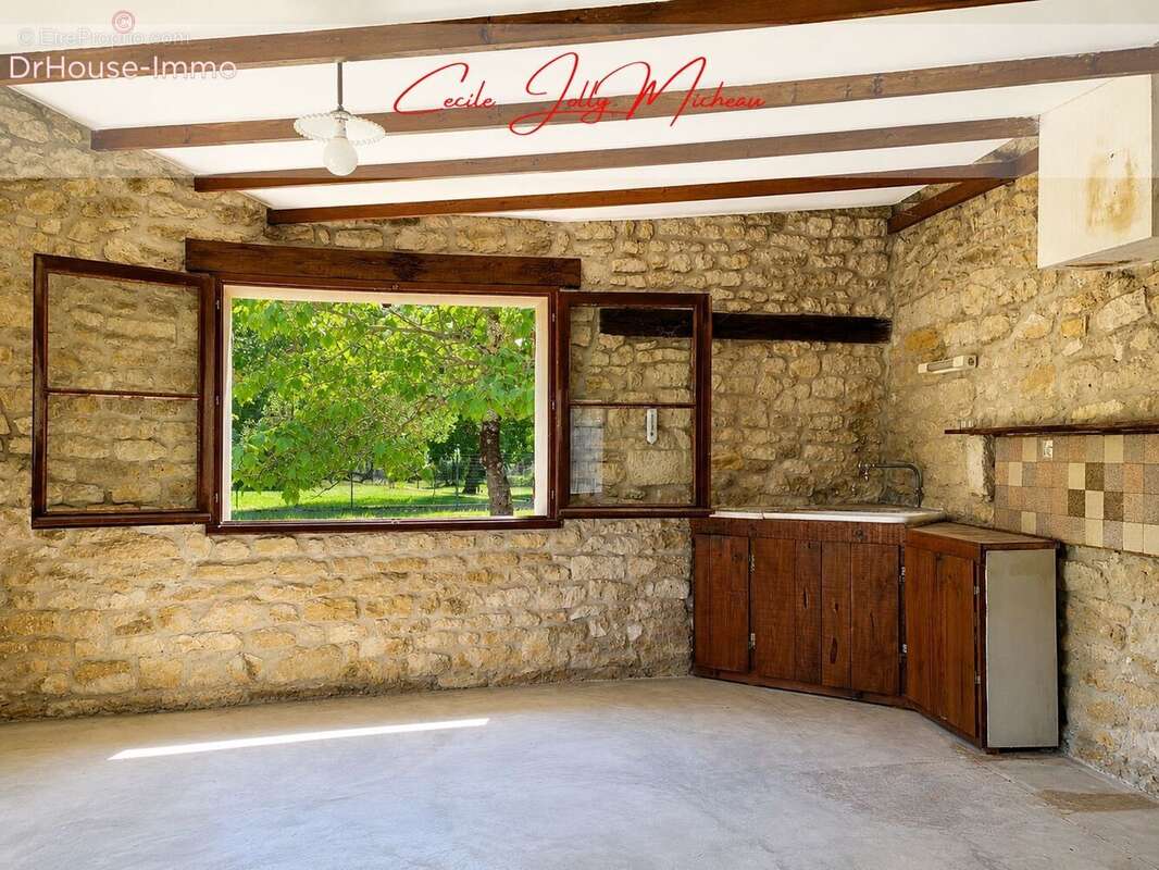 Maison 180 m² à Etauliers  - photo 24