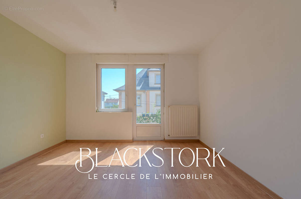 HAGUENAU, Appartement 3 pièces de 72 m² avec balcon, parkings et combles aménageables - photo 7