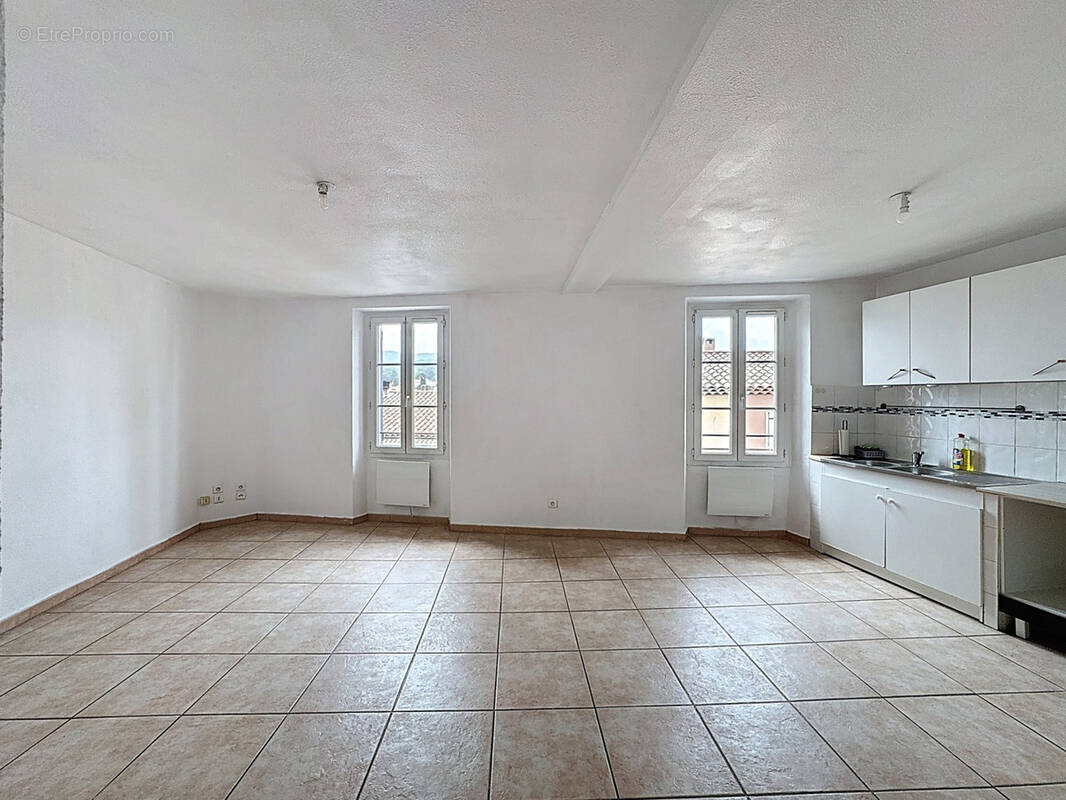 Appartement à TRETS