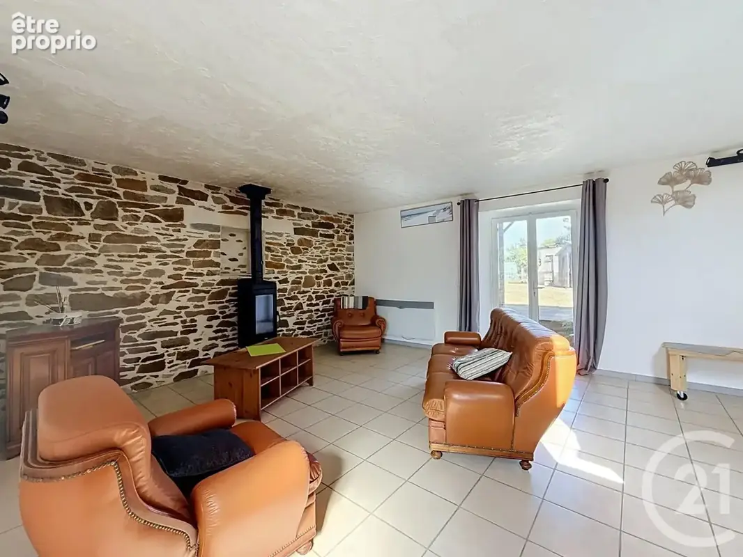 Maison 216 m² à Plenee-Jugon  - photo 6