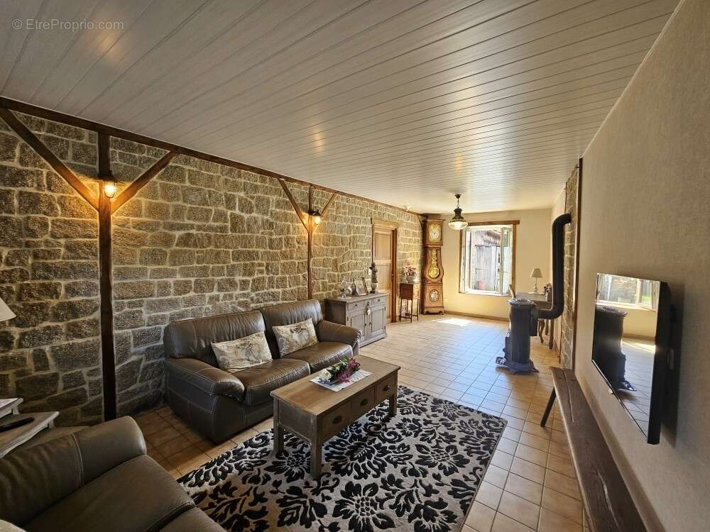 Appartement 200 m² à Marsac  - photo 455