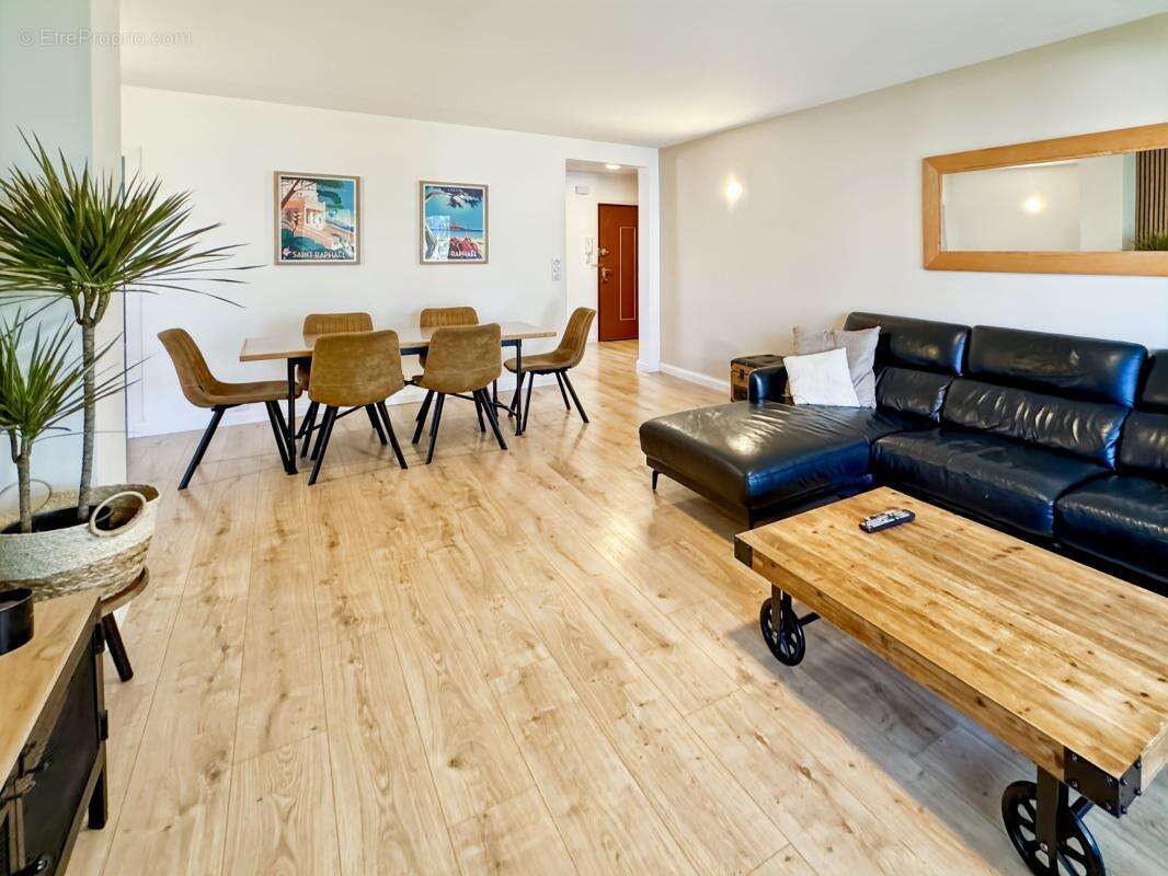Appartement à SAINT-RAPHAEL