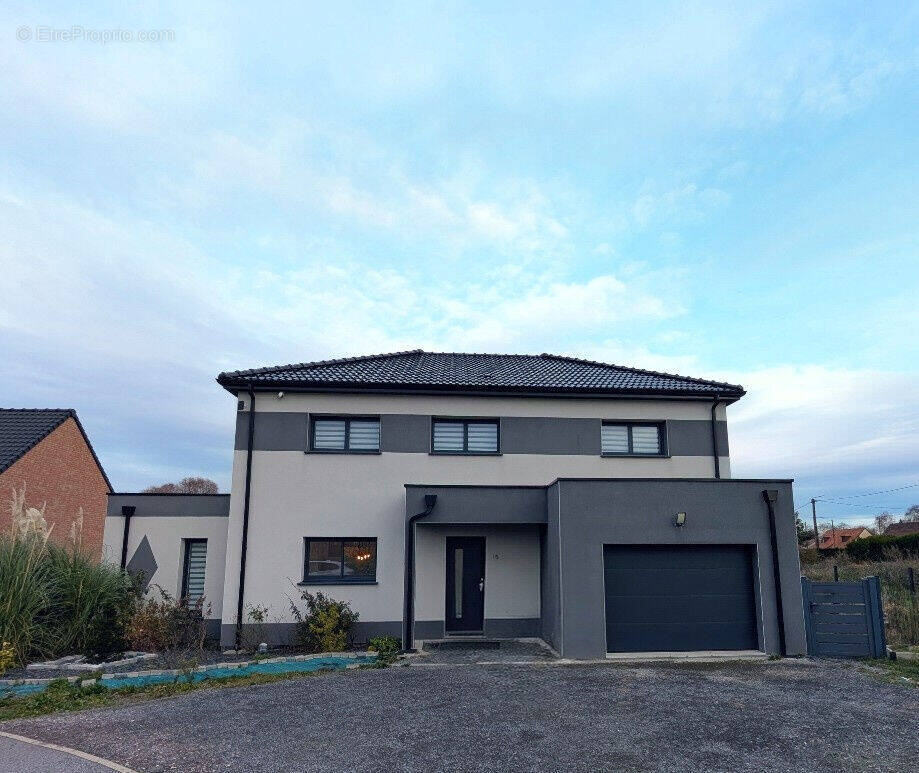 Photo 1 - Maison à VERQUIN