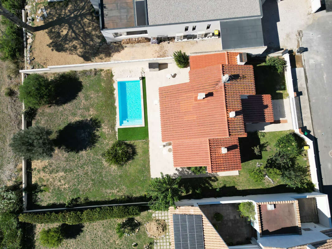 Maison à VILLENEUVE-DE-LA-RAHO