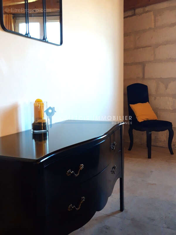 Appartement à SAINT-PIERRE-DE-MEZOARGUES
