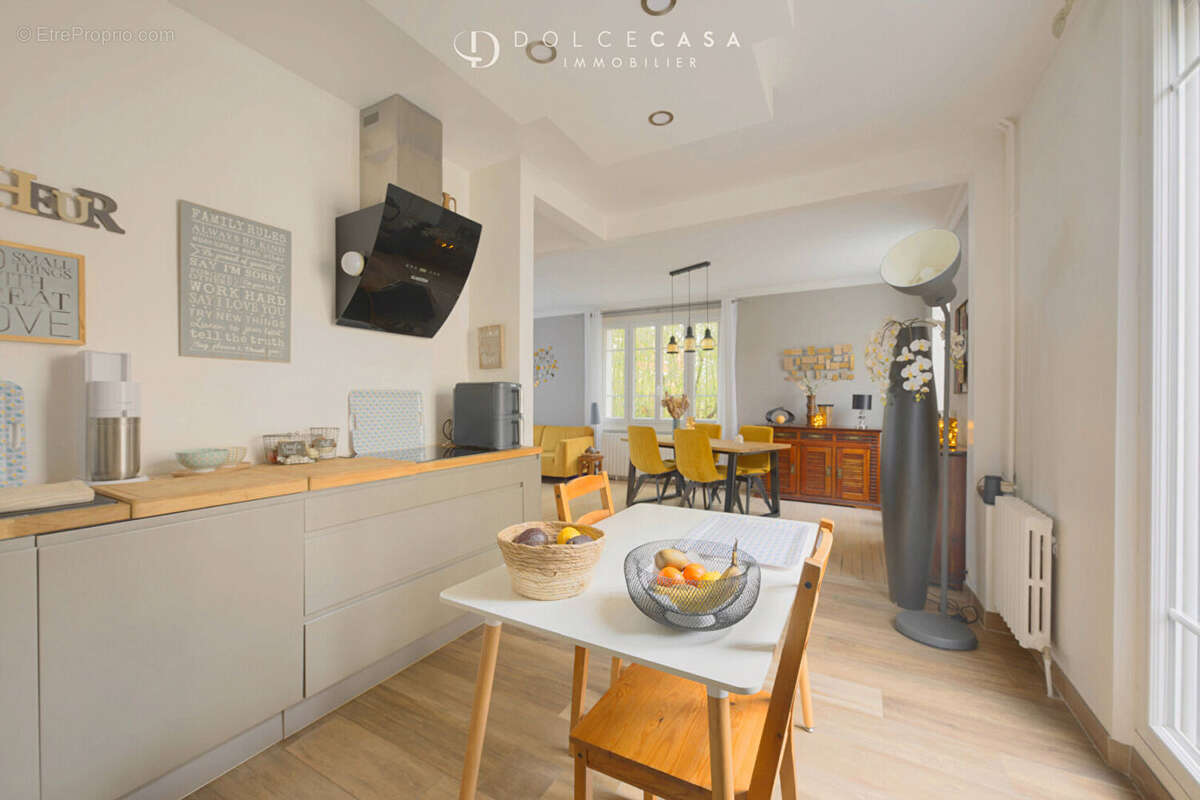 Maison à LE PERREUX-SUR-MARNE