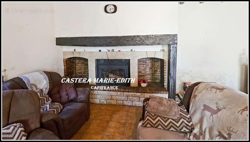 Propriete à BARRAN (GERS) AVEC MAISON GASCONNE EN PIERRES- 160 m² hab- sur 2,6 hectares + dépendances +PUITS - photo 5