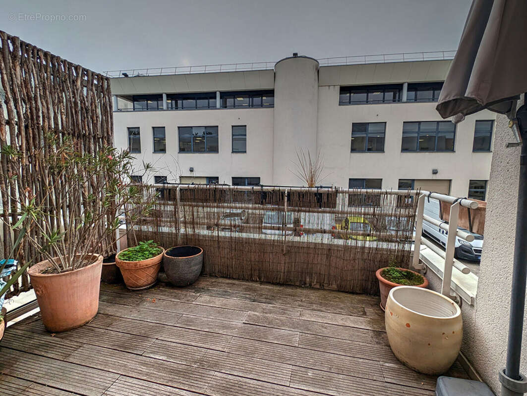 Appartement à LA GARENNE-COLOMBES