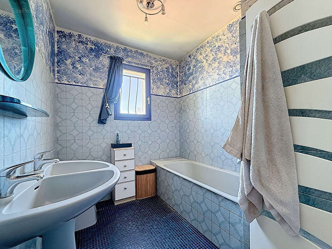 Maison à DOUE-LA-FONTAINE