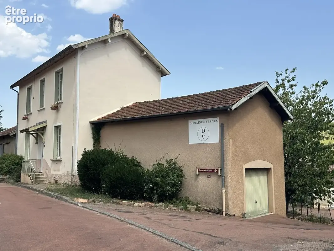 Maison 88 m² à Lantignie  - photo 2