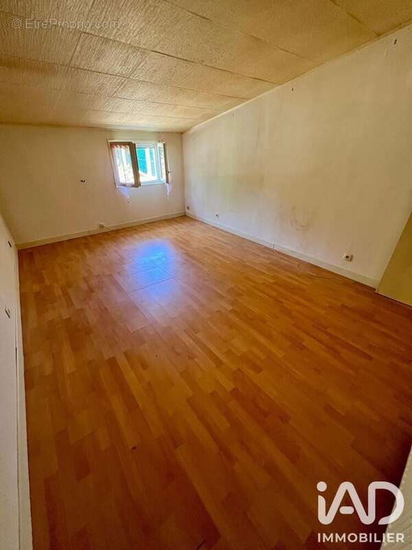 Maison 91 m² à Trouy  - photo 9