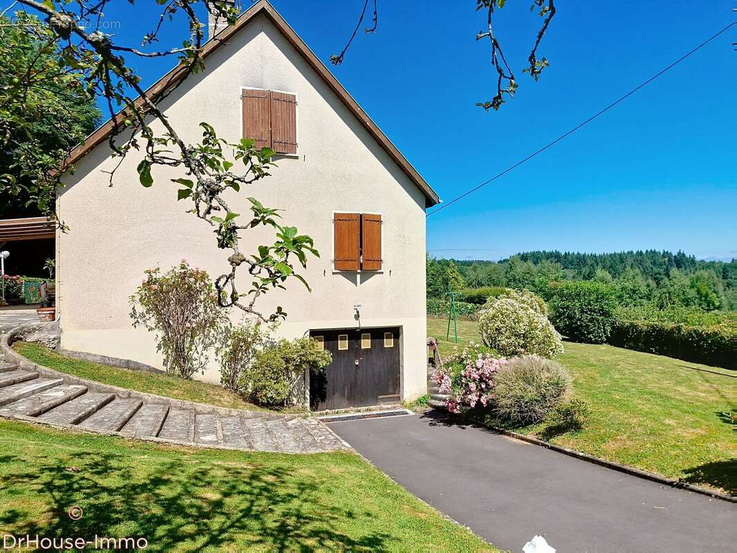 Maison à LE MESNIL-GUILLAUME