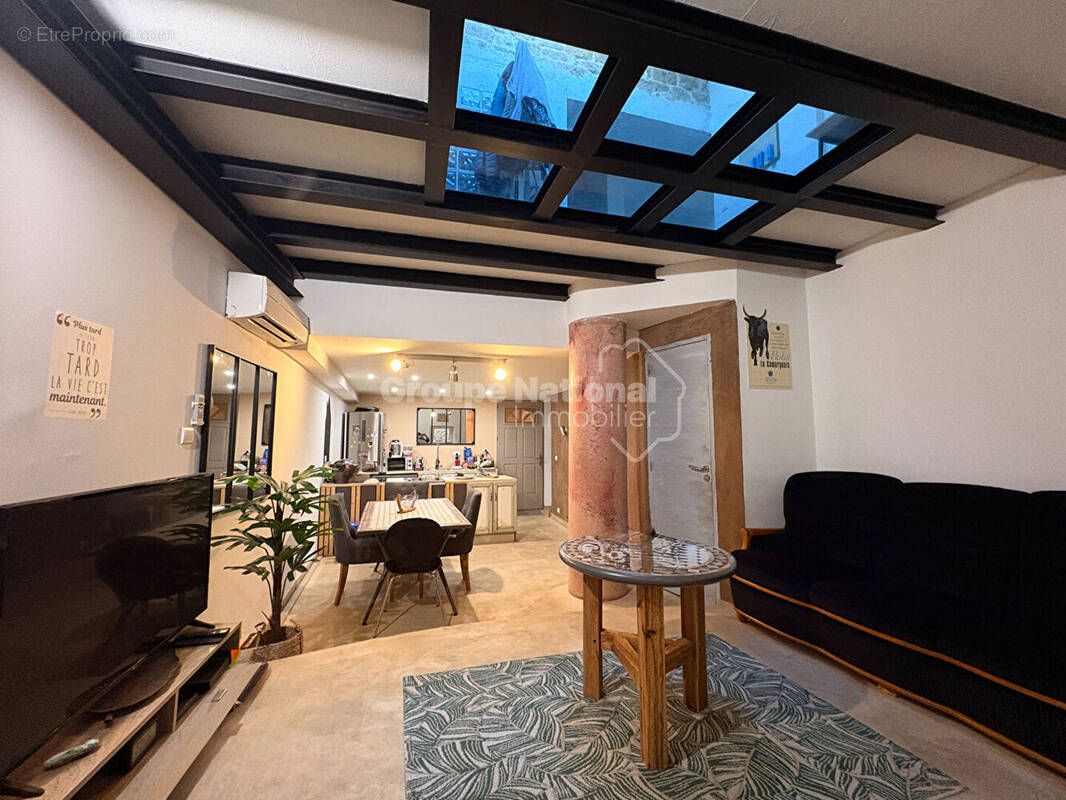 Maison à ROQUEMAURE