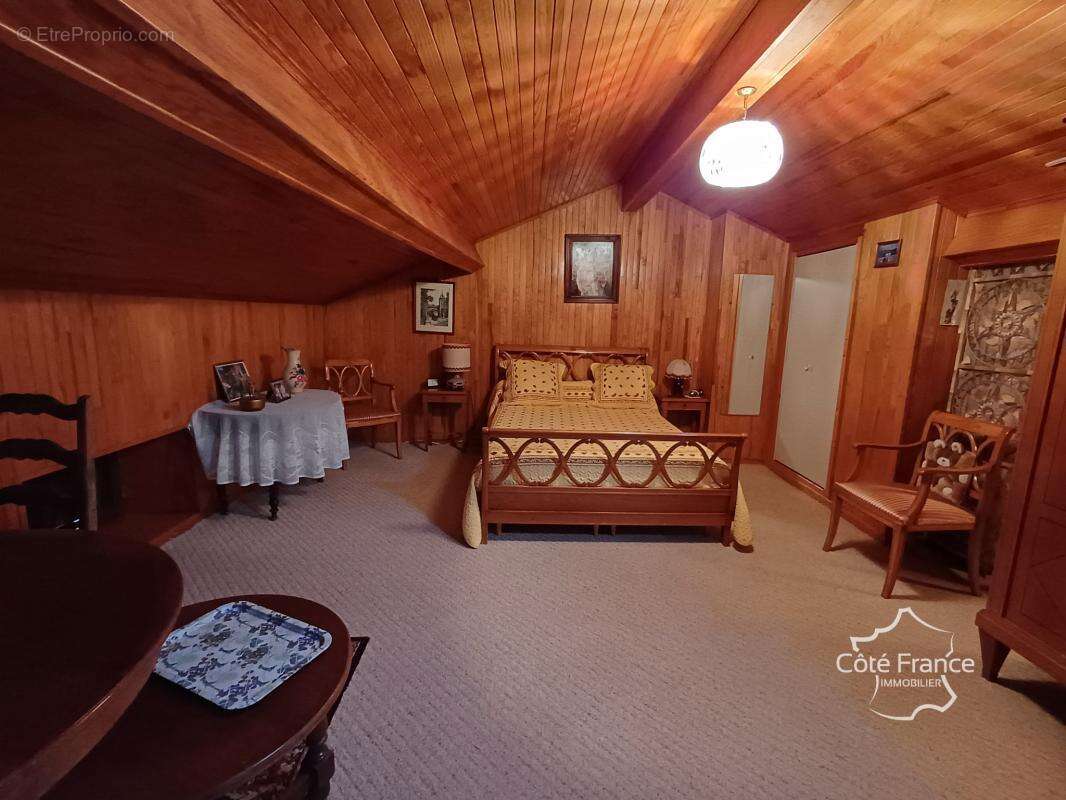 Maison à SAINT-PRIVAT