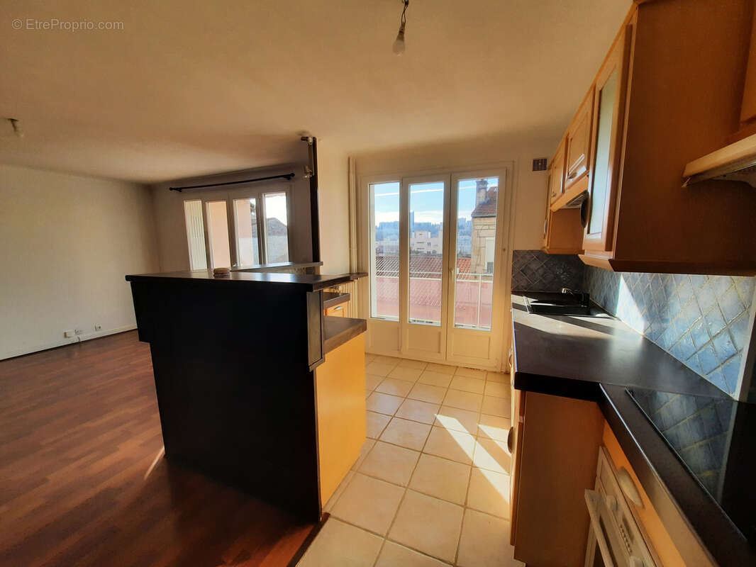 Appartement à SAINT-ETIENNE