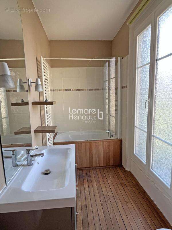 Très belle maison bourgeoise sur 600 m² de terrain clos-planté - photo 12