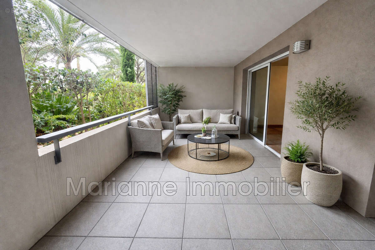 Appartement à LATTES