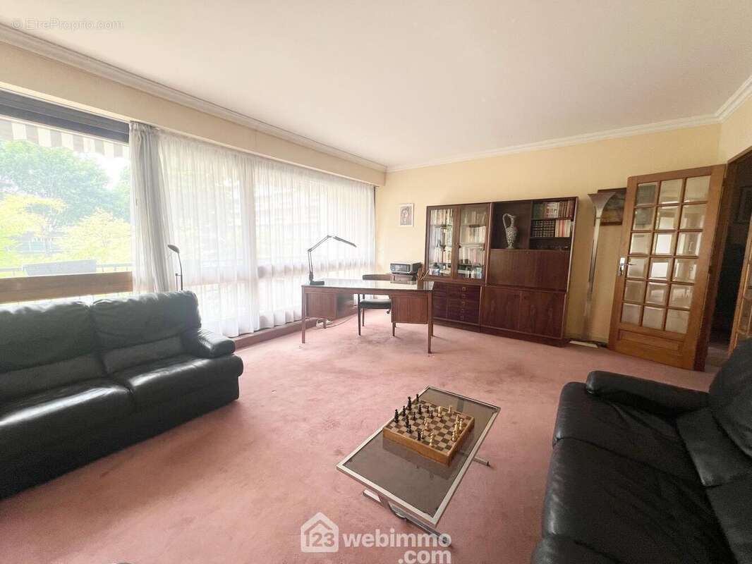 Appartement 90 m² à Chatenay-Malabry  - photo 208