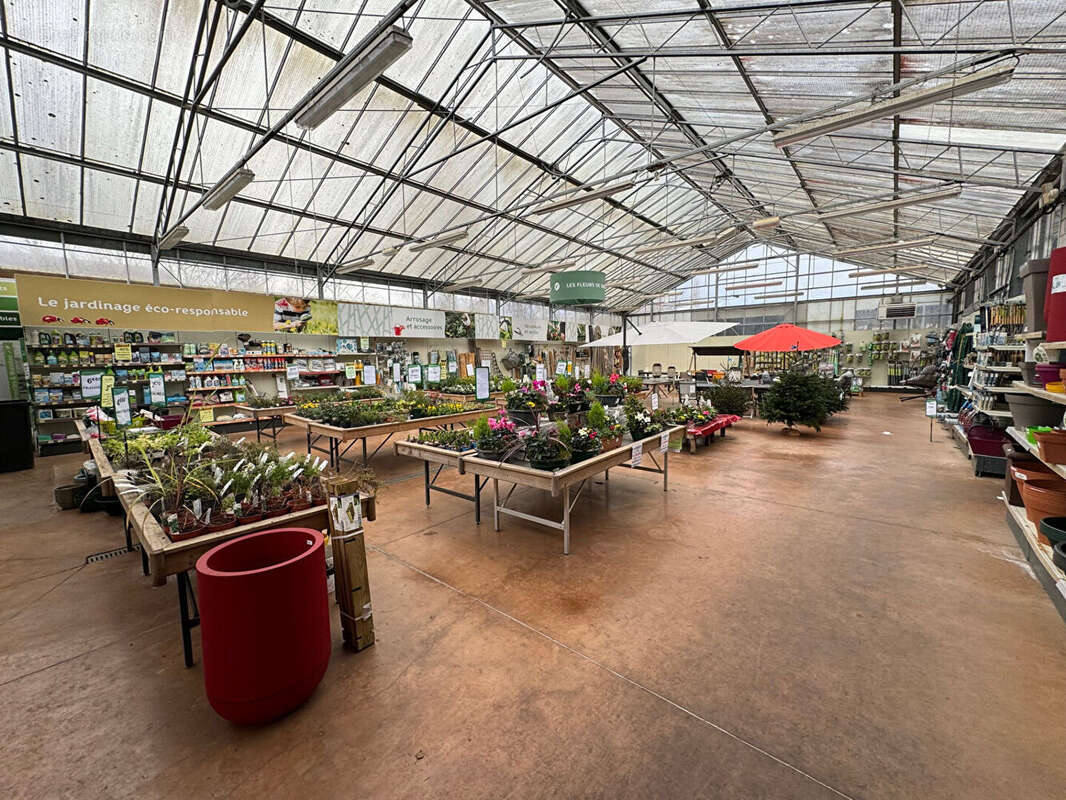 Commerce à LA LANDE-PATRY