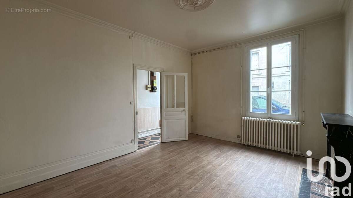 Photo 2 - Maison à CHATELLERAULT